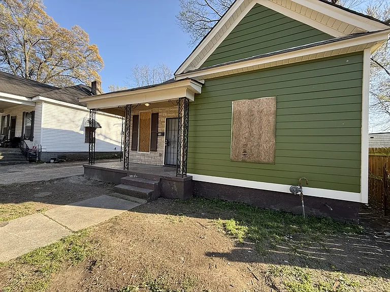 741 E Trigg Ave — Photo 17