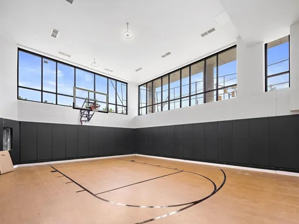 5711 John F Kennedy Boulevard image 17 of 22