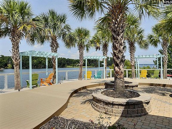 2nd image of 350 Cabana Way