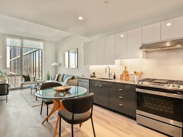 92-29 Guy R Brewer Boulevard image 1 of 19