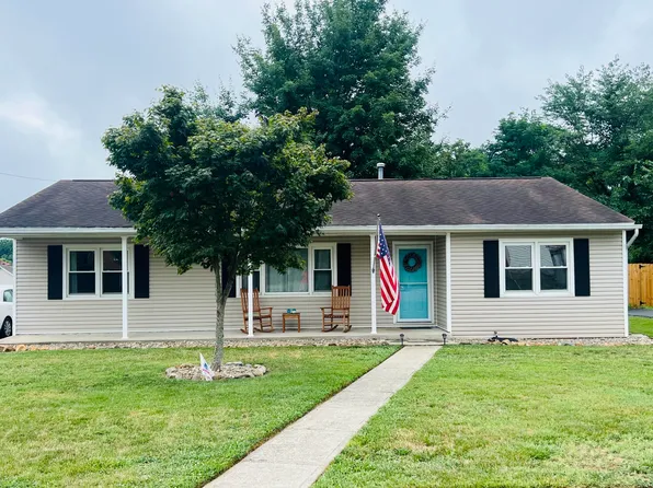 5811 Old Manor Dr, Roanoke, VA 24019
