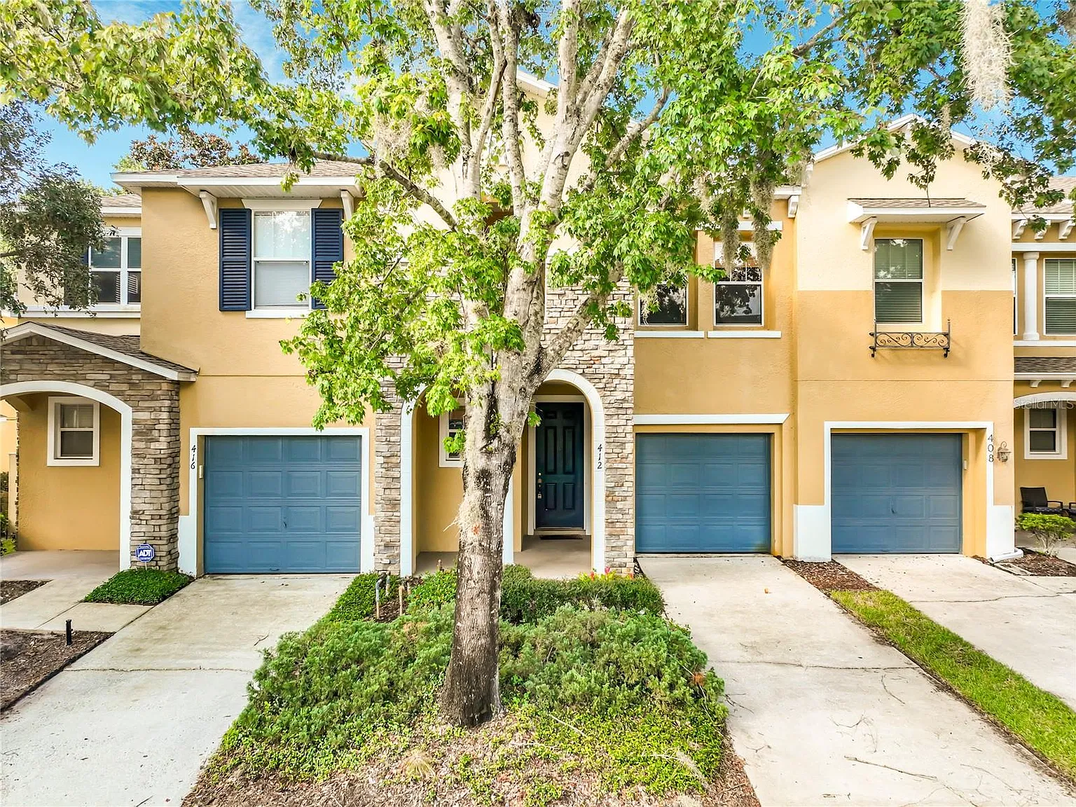 3 bed, 2.5 bath, 1777 sqft, $2,450 — Photo 3