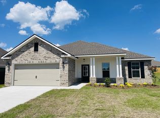 4634 Jayhawk Dr, Crestview, FL 32539