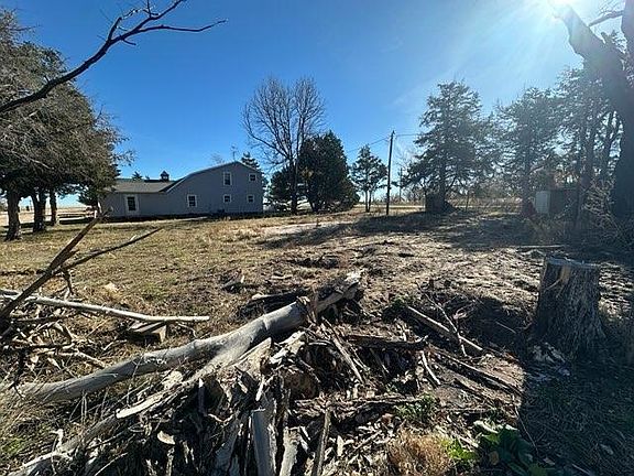 4th image of 26-27 Sunflower Ln
