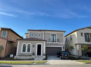 211 Sutters Ml, Irvine, CA 92602