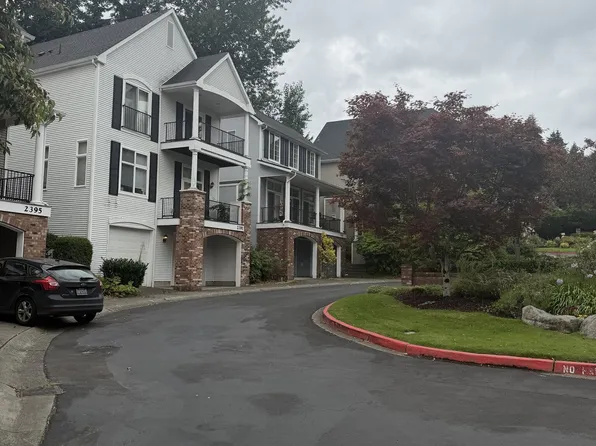 2395 132nd Ave SE, Bellevue, WA 98005