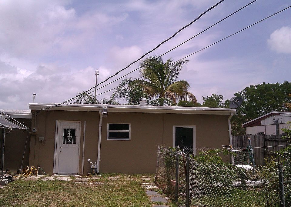 2nd image of 1658 NE 183rd St
