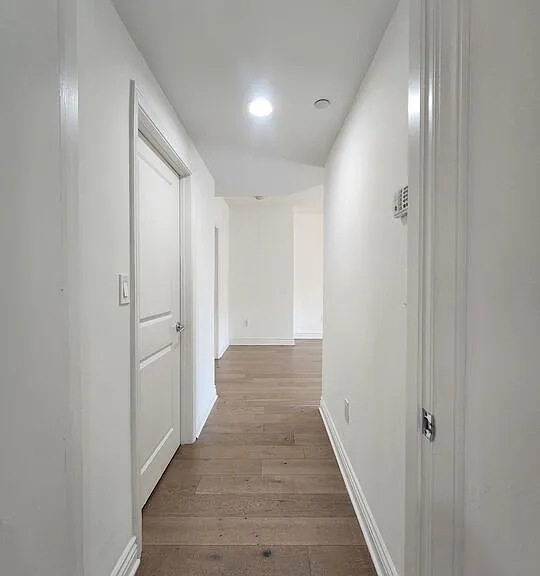 147 S Doheny Dr — Photo 23