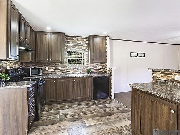 4th image of 41518 Danny Rd
