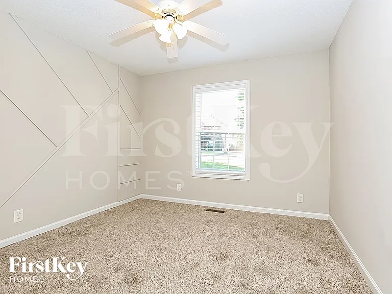 993 Glenhurst Way — Photo 12