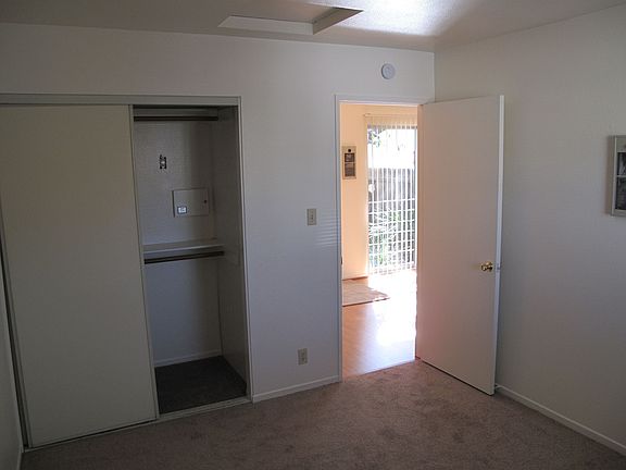 4th image of 3569 4th Ave