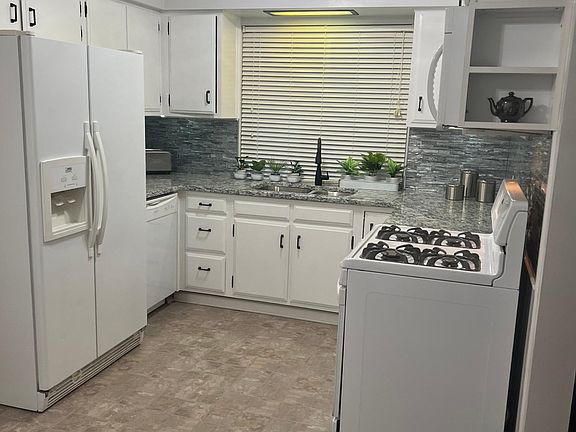 Spacious updated kitchen