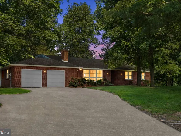 184 W Branch Rd, Barto, PA 19504