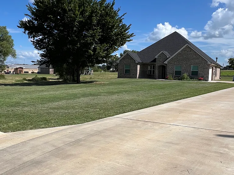 2261 County Road 805B — Photo 17