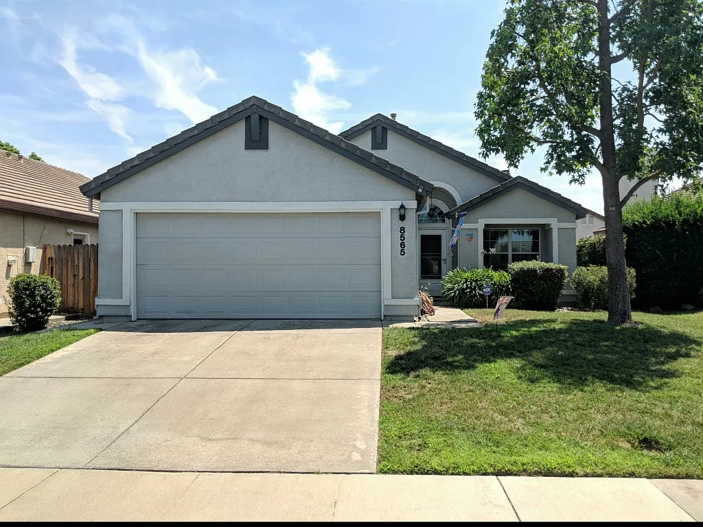 8565 Black Cherry Ct photo 1