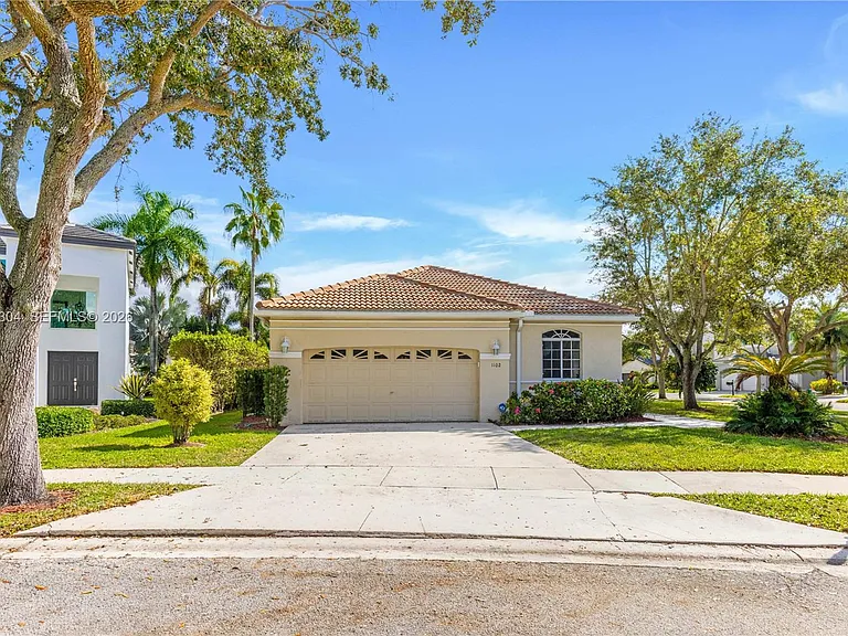 1102 Camellia Cir — Photo 23