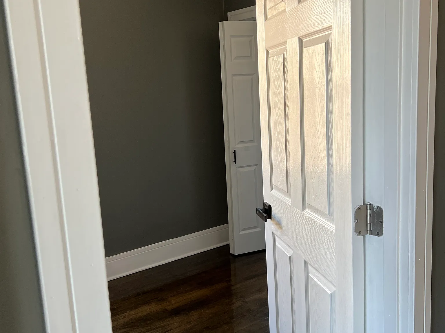4931 S Wolcott Ave — Photo 4