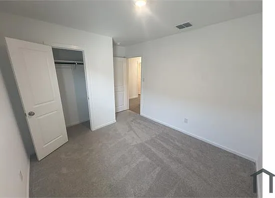 3169 Campeiro Ave — Photo 11