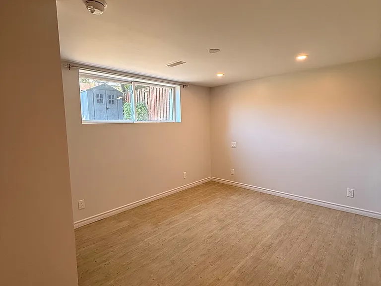 255 Carson Dr #2 — Photo 14