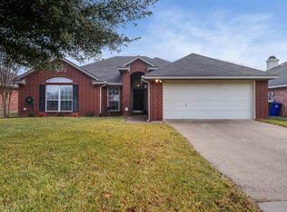 3000 Comanche Trl, Woodway, TX 76712