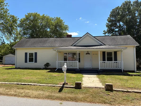 630 Morehead St, Eden, NC 27288