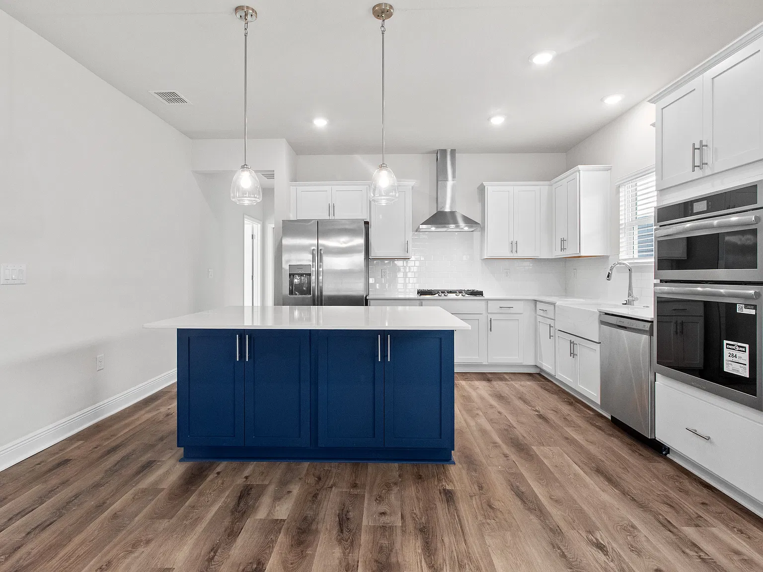 3 bed, 1535 sqft, $2,950 — Photo 3