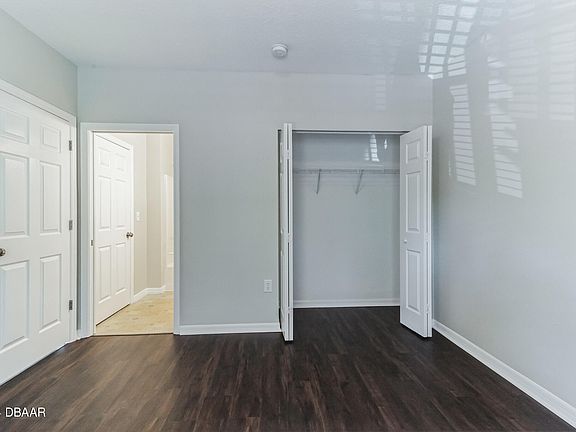 5th image of 944 15th St APT 203