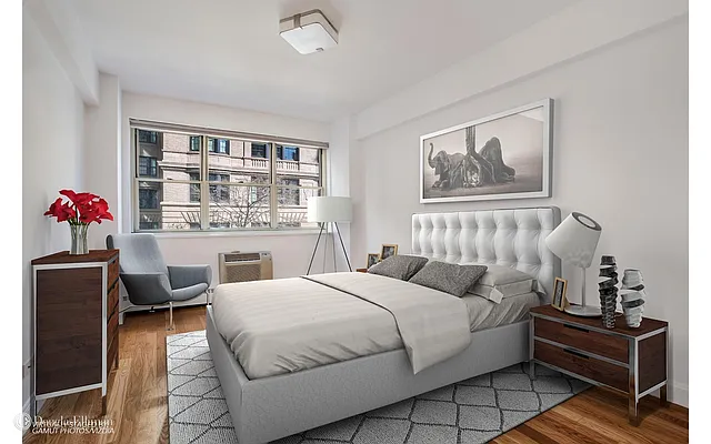 Rented by Douglas Elliman | media 16