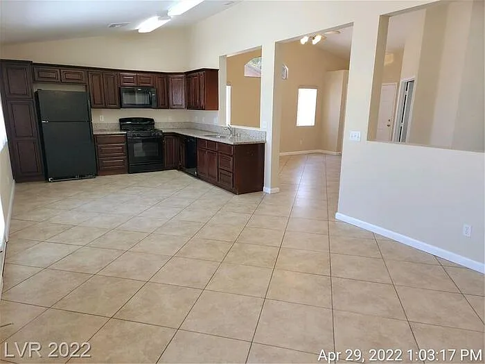 824 Harp Way — Photo 9