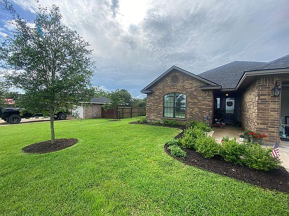 2nd image of 1814 Cheryl Dr