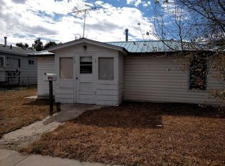 909 E Jackson Ave, Riverton, WY 82501