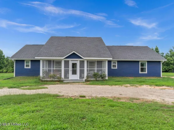 83 Walker Cemetery Rd, Perkinston, MS 39573