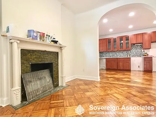 Rented by Sovereign Associates | media 31