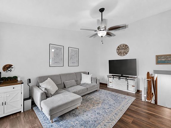 4th image of 237 W Parkview St