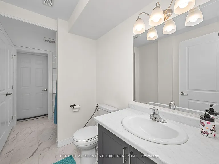 9 Queensbrook Cres — Photo 28