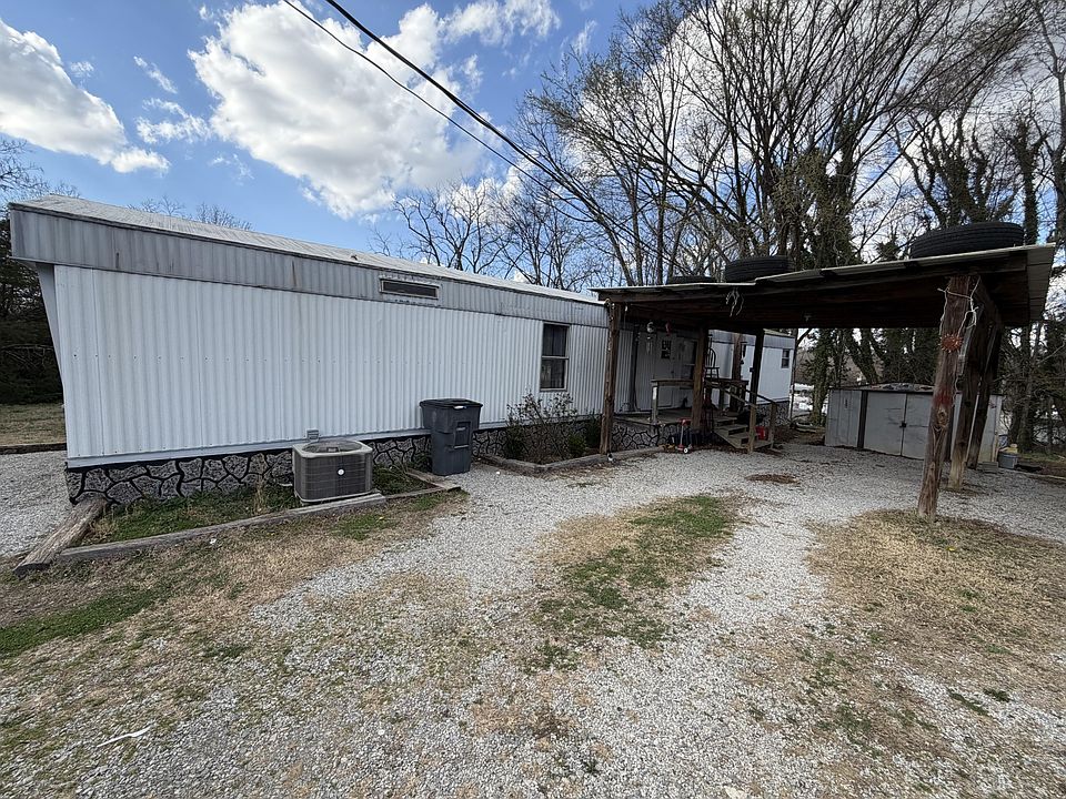 1st image of 124 W Shellsford Rd