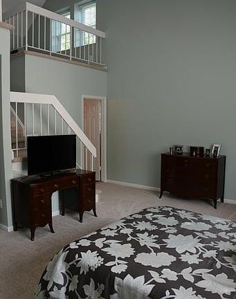 4th image of 50 Merrion Ct