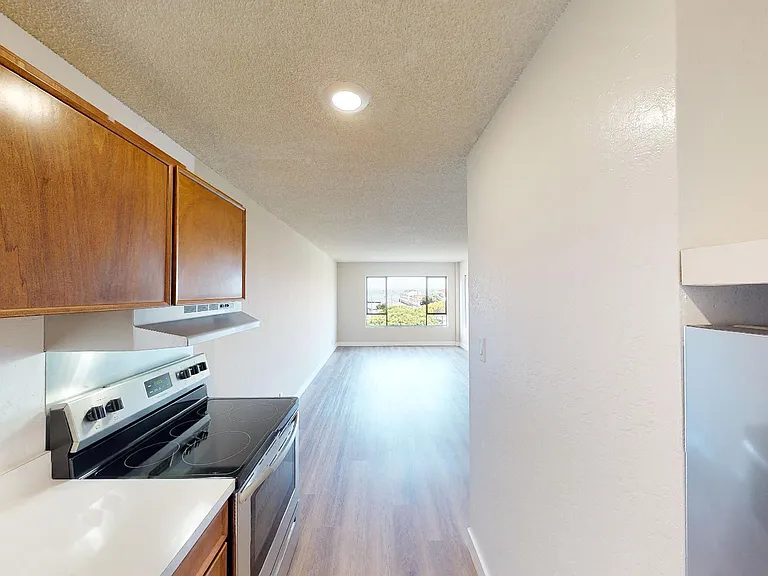 Marina Cove Apartments — Photo 36