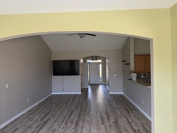 5th image of 243 Burchwood Ln