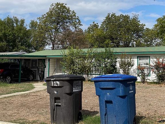 3rd image of 127 Dorie St