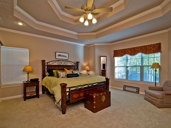3rd image of 1780 N Independence Pl