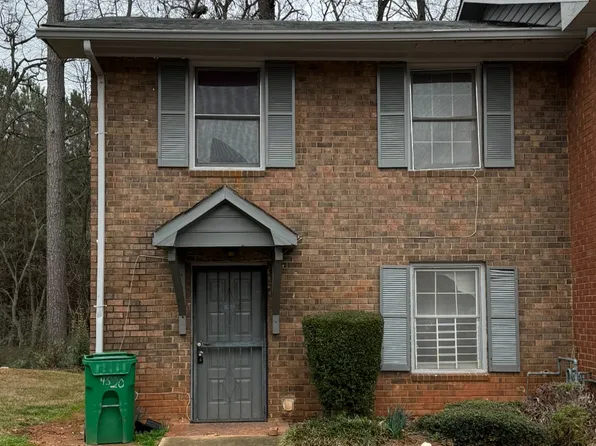 4520 Golf Vista Cir, Decatur, GA 30035