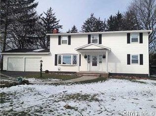 5967 Lakeshore Rd, Cicero, NY 13039