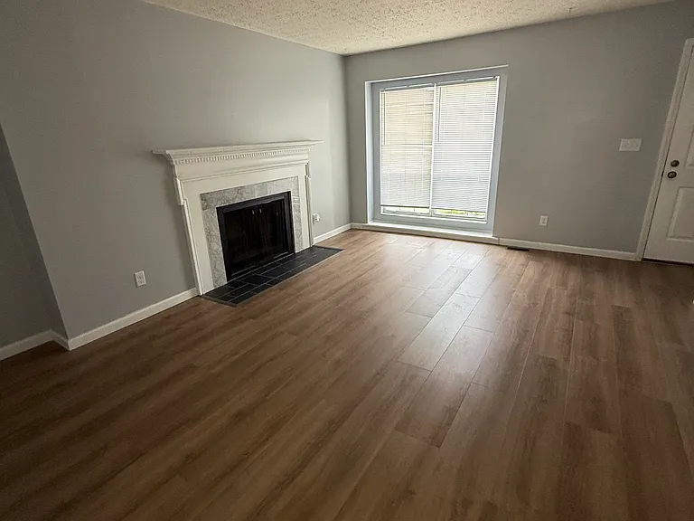 7687 Sweetwood Ct — Photo 6