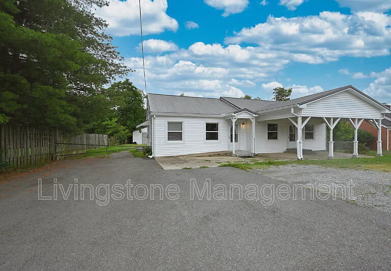 872 W Albert Gallatin Ave — Photo 61
