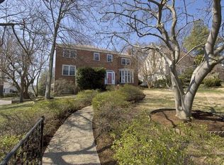 1624 N Greenbrier St, Arlington, VA 22205