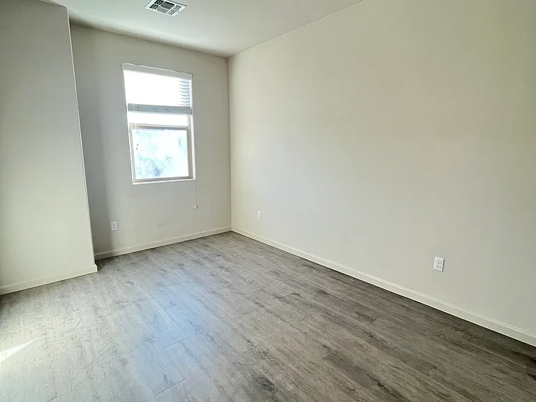 2862 N Silkie Pl — Photo 11