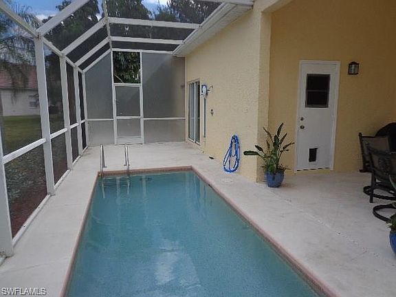 2nd image of 216 Sabal Lake Dr