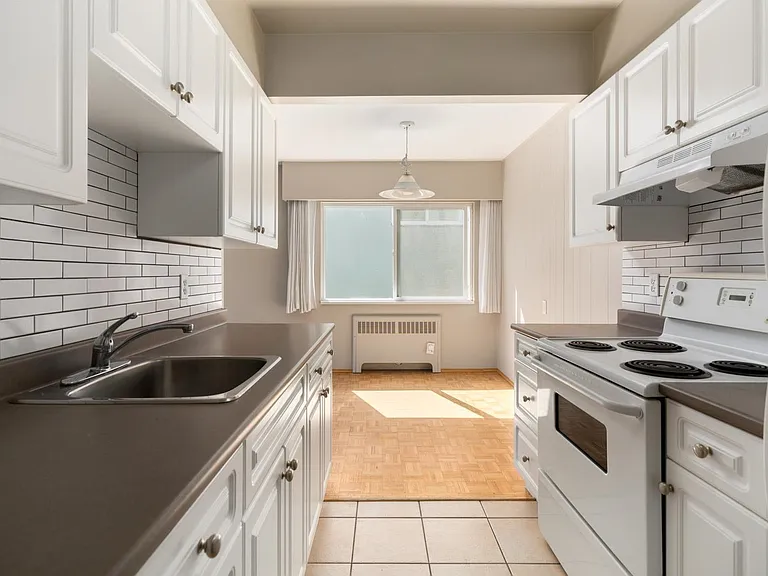 1970 W 41st Ave #303 — Photo 2