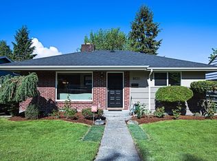 9233 25th Ave SW, Seattle, WA 98106